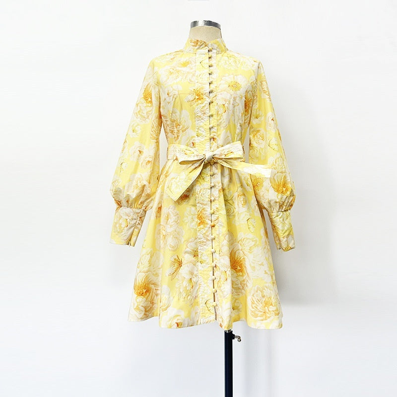 Robe  à volants avec ceinture