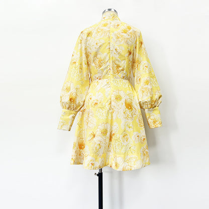Robe  à volants avec ceinture